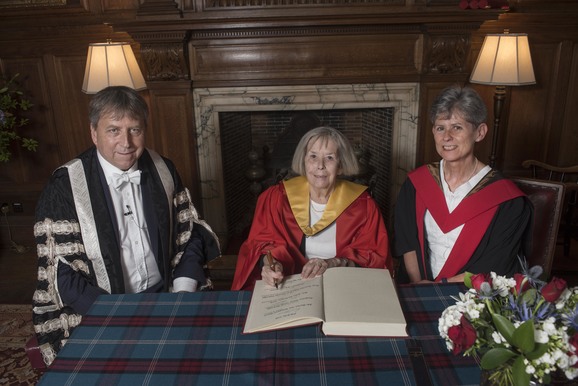 University of Edinburgh Principal, Professor Peter Mathieson, with Professors Lishman and Cree.